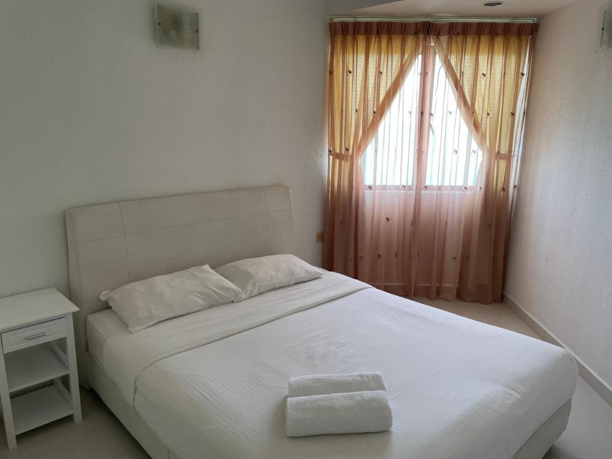 Apartamento The Ferringhi Sea View At Sri Sayang Batu Ferringhi Exterior foto