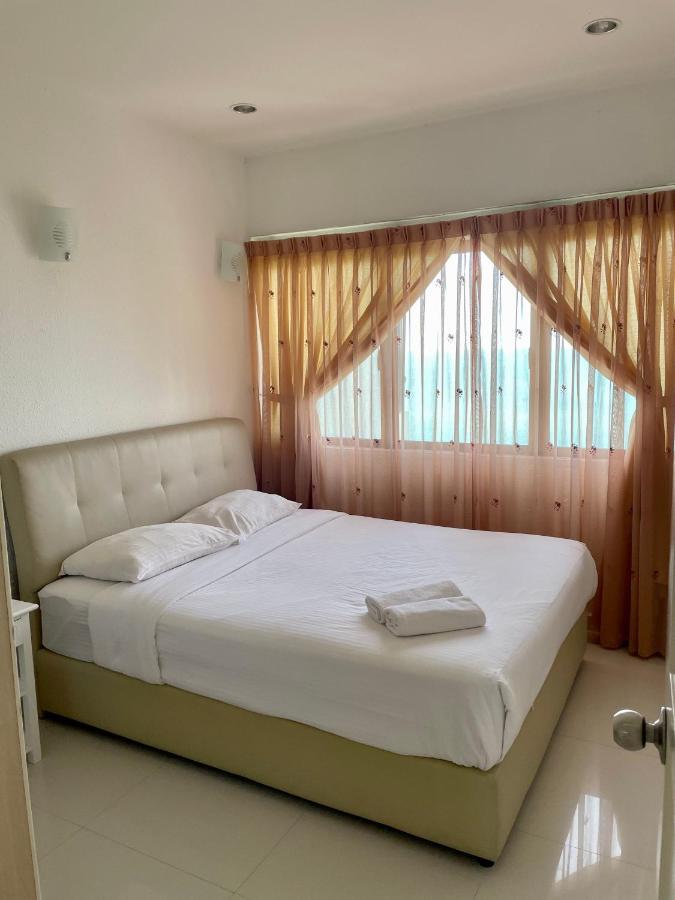 Apartamento The Ferringhi Sea View At Sri Sayang Batu Ferringhi Exterior foto