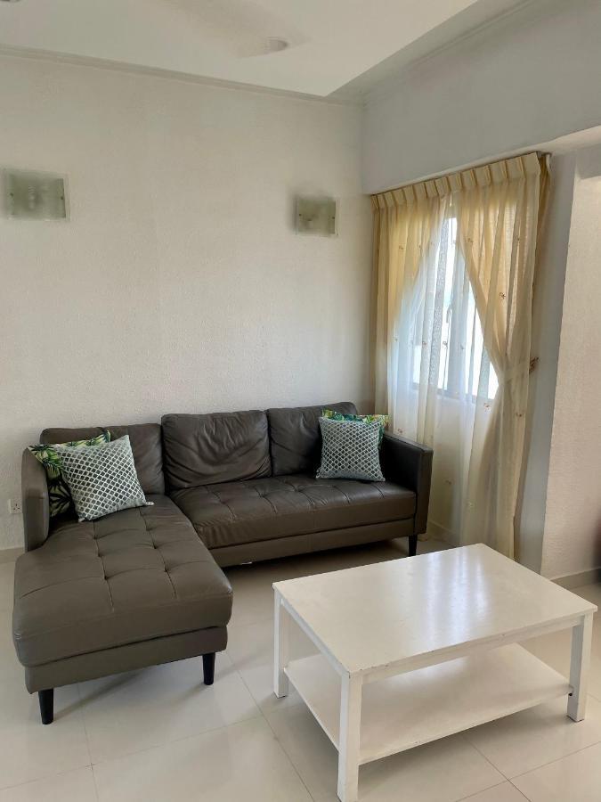 Apartamento The Ferringhi Sea View At Sri Sayang Batu Ferringhi Exterior foto